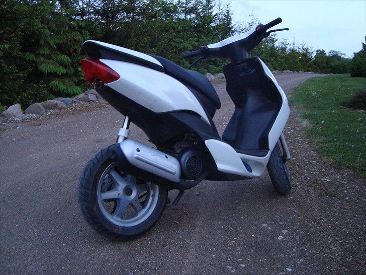 Yamaha JogR SOLGT billede 4