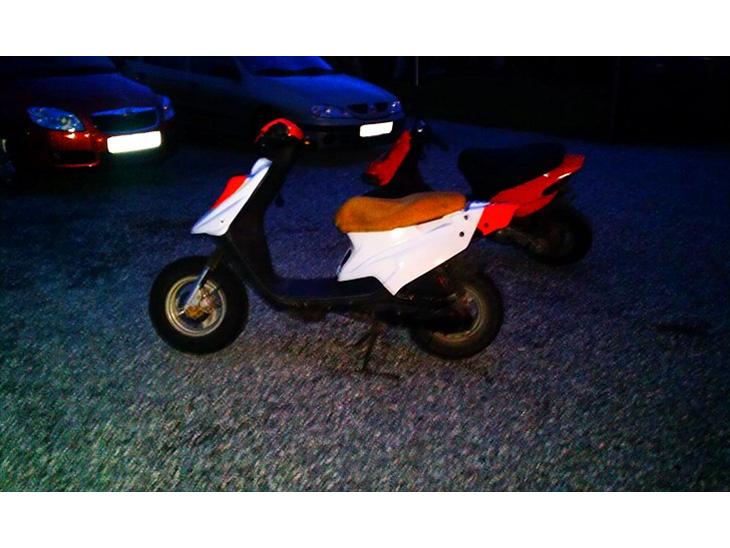 {{currentPhoto.altText}} billede {{currentPhoto.number}}