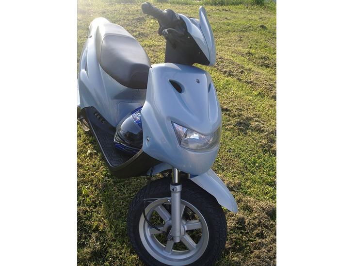 {{currentPhoto.altText}} billede {{currentPhoto.number}}