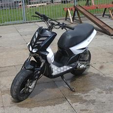 Yamaha Slider Boy' SOLGT 8300,- 