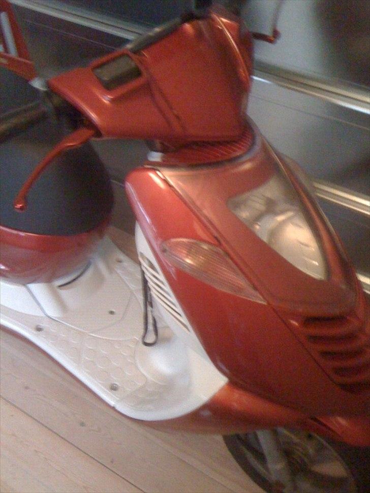 Aprilia sonic SOLGT billede 10