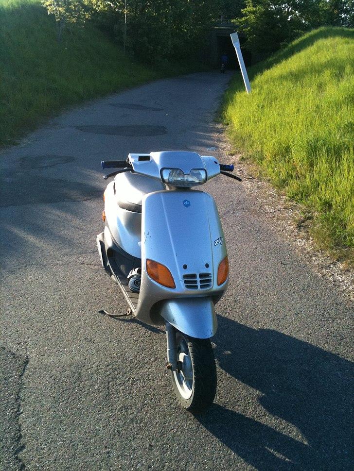 Piaggio zip gl - Forfra:) billede 2