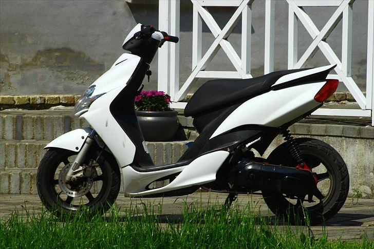 Yamaha Jog R [SOLGT] - Billeder af scootere - Uploaded af Mr. Unknown ...