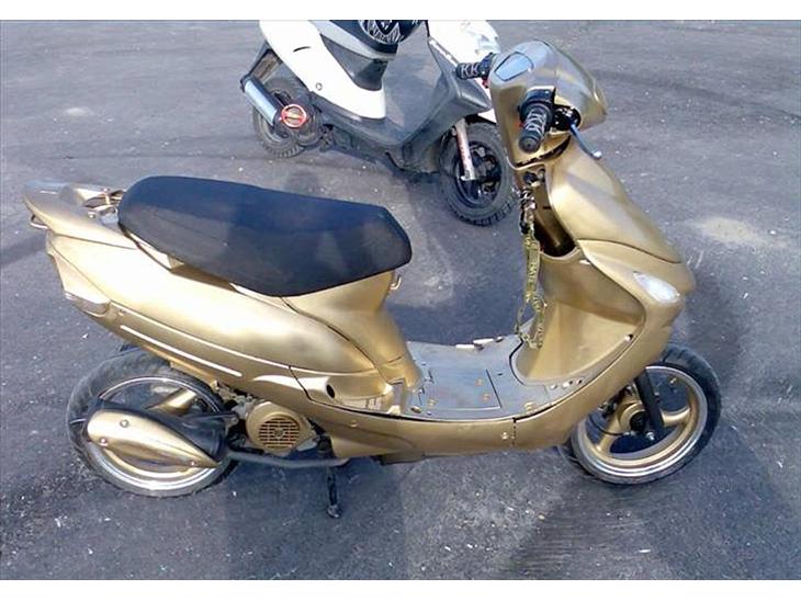 {{currentPhoto.altText}} billede {{currentPhoto.number}}