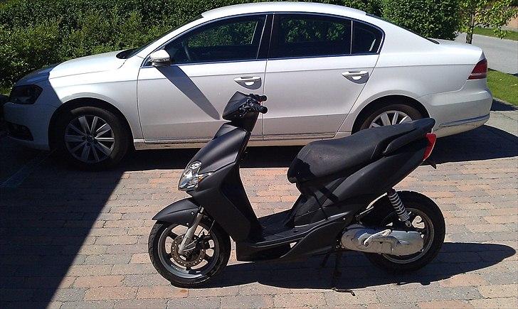 Yamaha Jog R-Setup STJÅLET!!!  - Jog'en sammen med den nye Passat billede 1