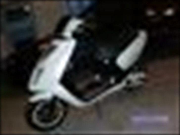 Aprilia sonic SOLGT billede 7