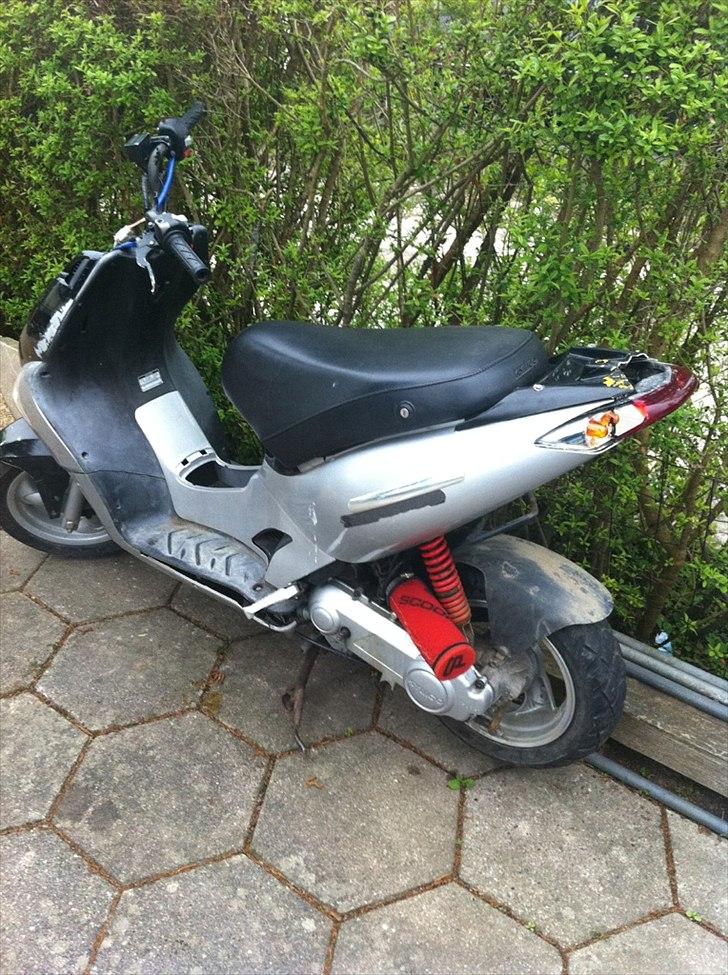 Kymco super 9 projekt! (solgt) [Tidl. scooter] billede 3