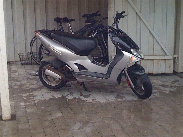 Kymco super 9 projekt! (solgt) [Tidl. scooter] billede 4