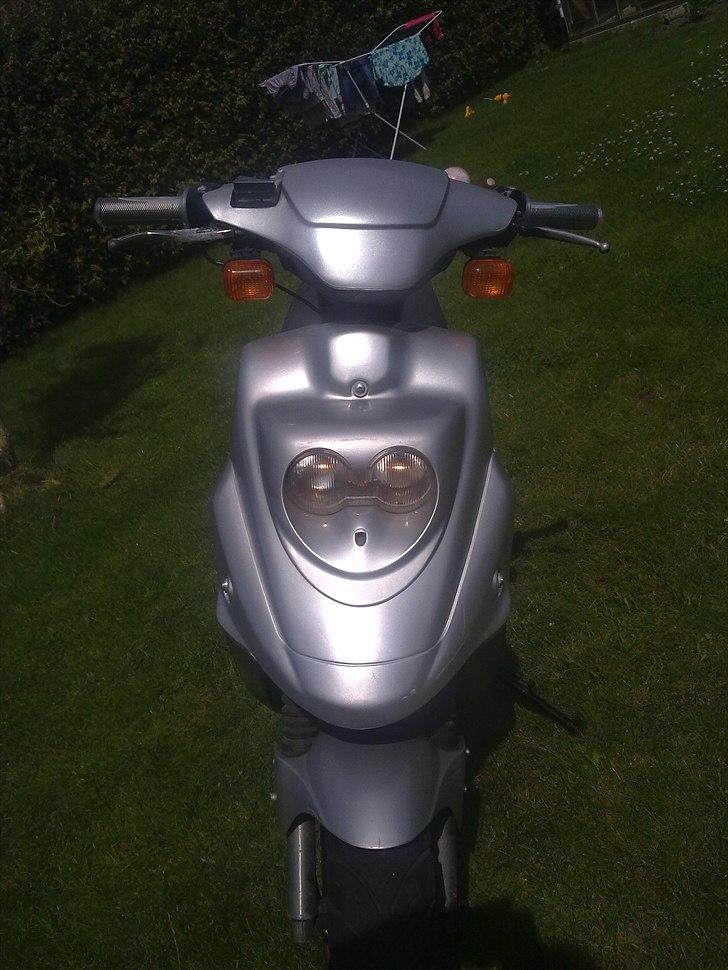 PGO hot 50 SOLGT  billede 1