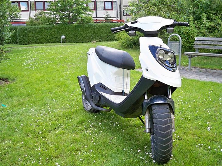 {{currentPhoto.altText}} billede {{currentPhoto.number}}