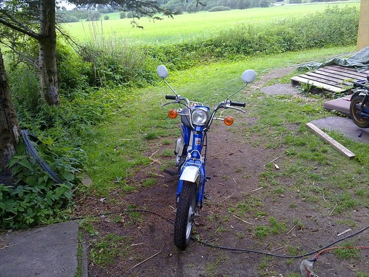 {{currentPhoto.altText}} billede {{currentPhoto.number}}