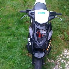 Aprilia sonic lc Evo splittet:)