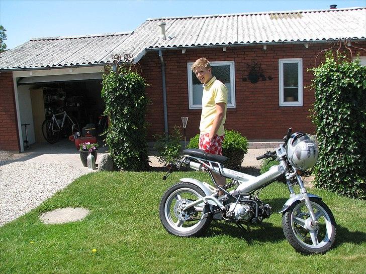 Sachs Madass billede 5