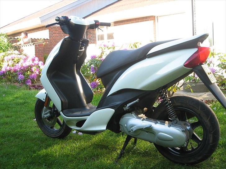 Yamaha jog r billede 3