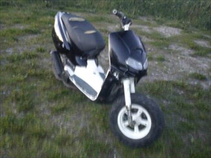 Aprilia rally solgt  billede 2
