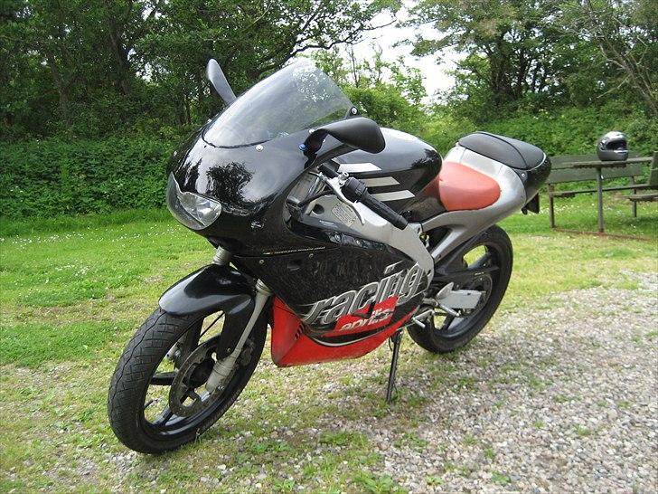 Aprilia RS 50 billede 1