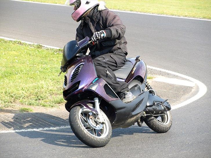 Aprilia SR50 sælges gi et bud billede 1