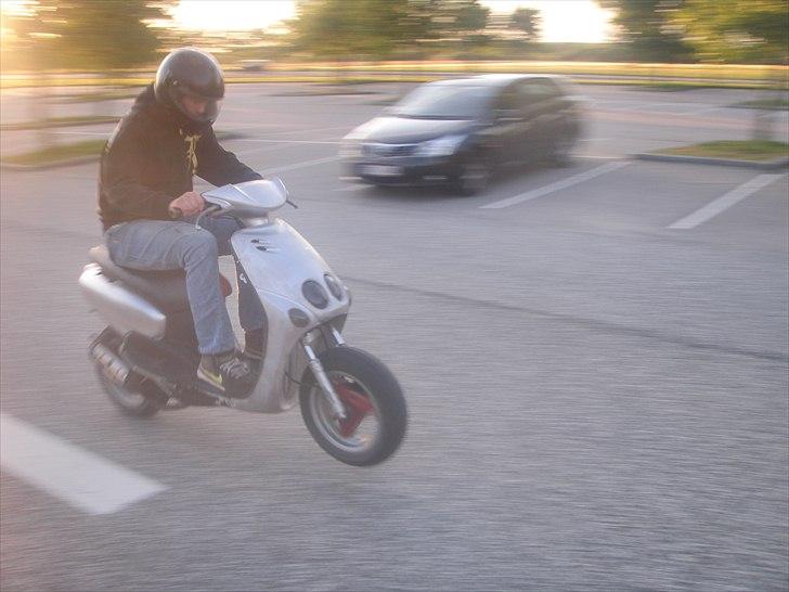 Yamaha Neos billede 7