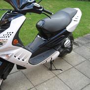 Peugeot speedfight 2