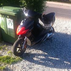 Yamaha JOGR BANERACER  BYTTET