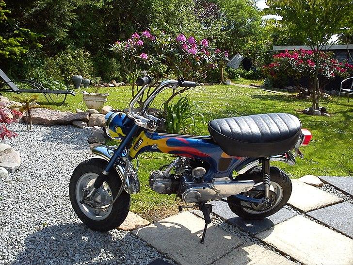 Honda Dax ST 50 SOLGT billede 3