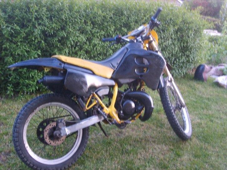 Suzuki RMX (SOLGT) billede 10