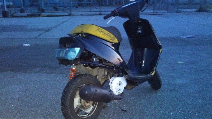 Yamaha jog fs (SOLGT) billede 1