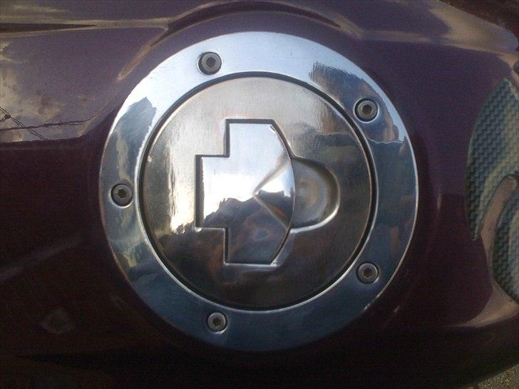 Rieju Rs2 Matrix [ Tidl. Scooter:( ] - så fik jeg sgu lige højglans poleret mit tank dæksel :) billede 2