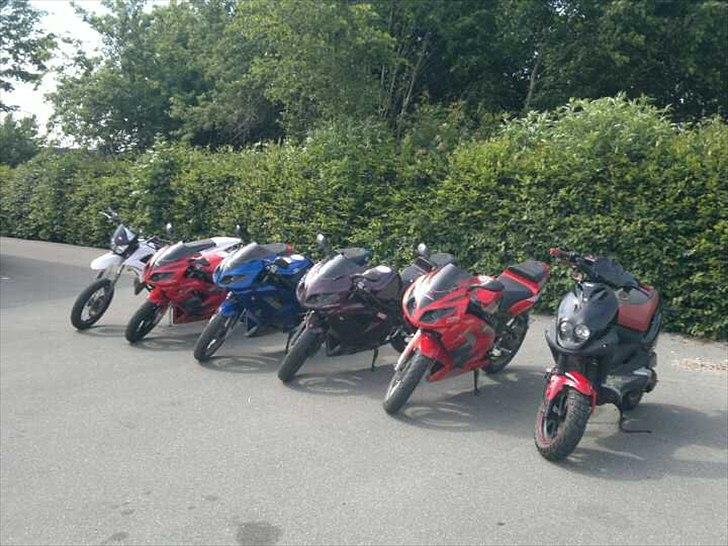 Rieju Rs2 Matrix [ Tidl. Scooter:( ] - Min og gutterns Rieju'er, senda og Pølsemix :D billede 12