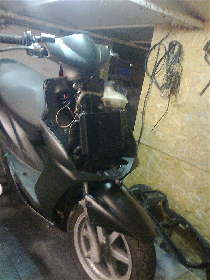 Yamaha Jog R [ Reservebaneracer ] billede 2