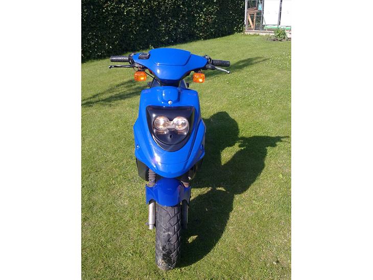 {{currentPhoto.altText}} billede {{currentPhoto.number}}