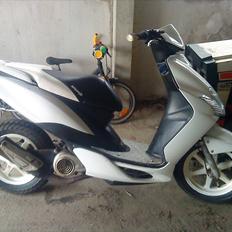 Yamaha Jog R.  SOLGT