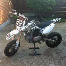 Moff Dream Pit Bike Vega SOLGT