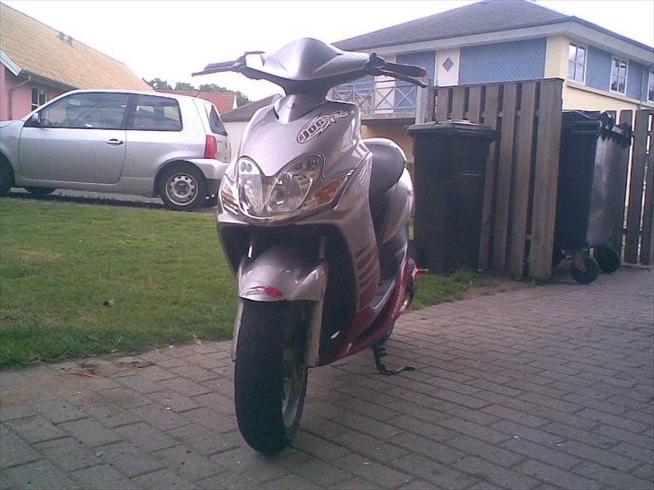 Yamaha Jog r (helvedsmaskine) billede 2