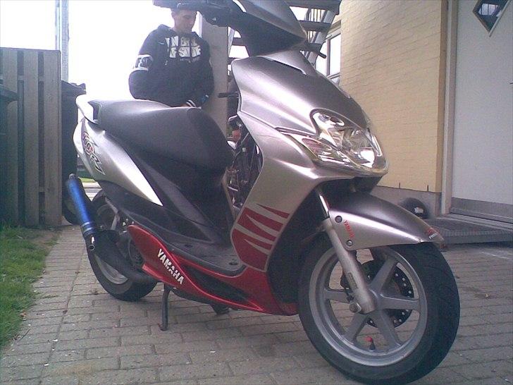 Yamaha Jog r (helvedsmaskine) billede 4