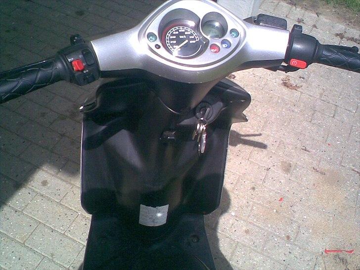 Yamaha Jog r (helvedsmaskine) billede 7