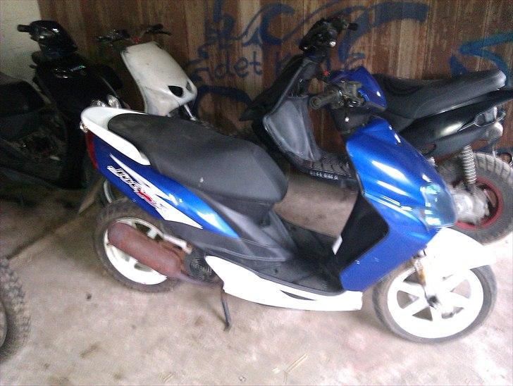 Yamaha jog r  billede 2