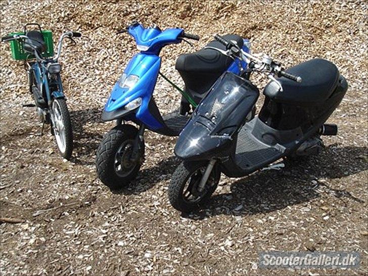 Gilera Stalker * Solgt *  - Oliver's KTM Foxi, min Stalker og Steffen r's Pgo Comet.  billede 8