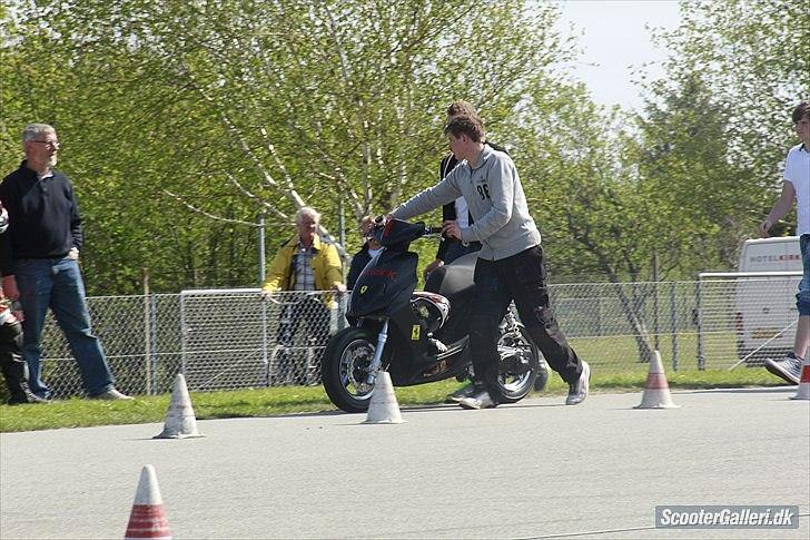 Yamaha Jog RR billede 3