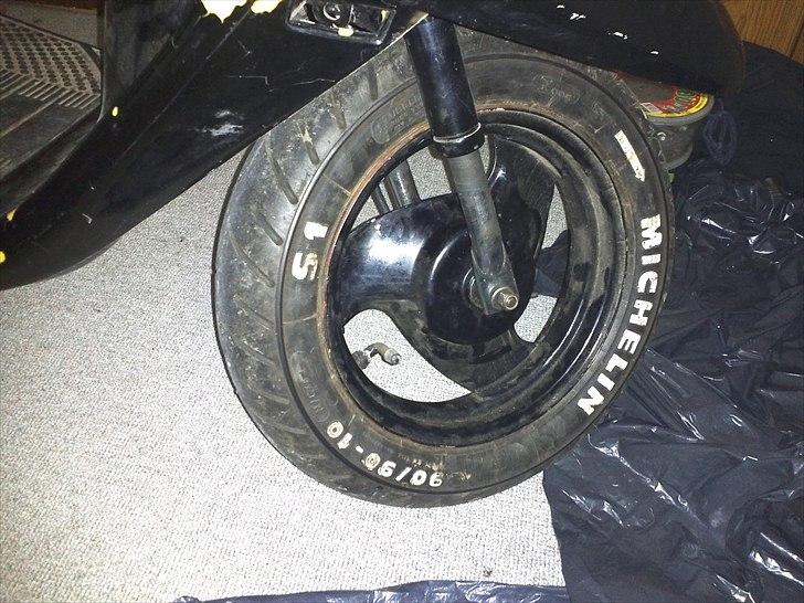 Yamaha jog fs (SOLGT) billede 9