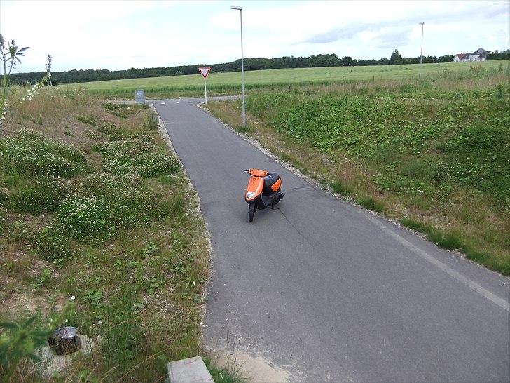 Yamaha Jog Space billede 3