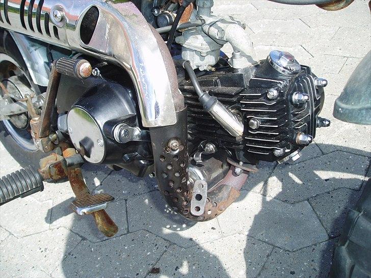 Skyteam monkey billede 2