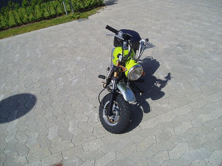 Skyteam monkey billede 4