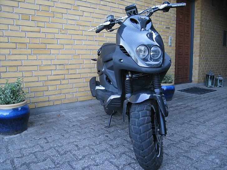 PGO PMX  Naked - Set fra fronten. billede 2