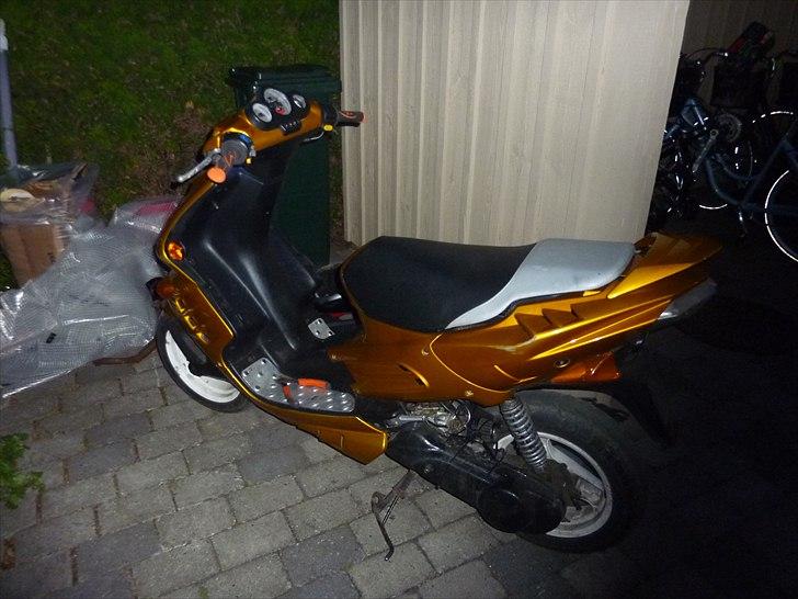 Peugeot speedfight 2(byttet med rmx) billede 2