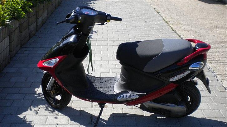 PGO Galaxy  billede 2