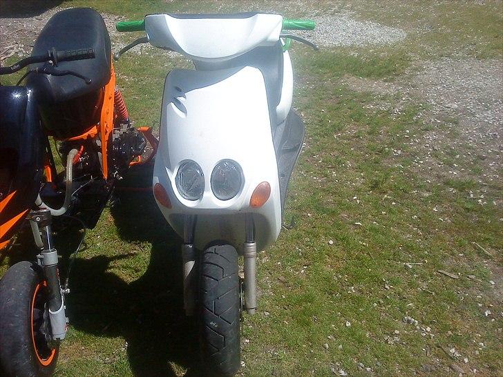 Yamaha neos billede 1