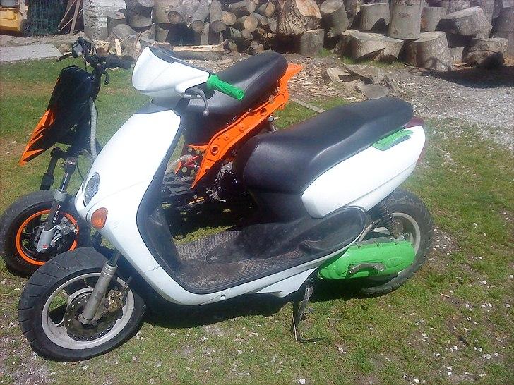 Yamaha neos billede 3