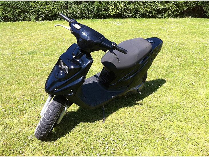 {{currentPhoto.altText}} billede {{currentPhoto.number}}