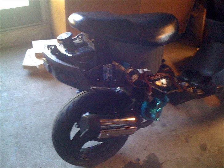 Adly Cat 50 - Den nye udstødning og blæserskjold.  billede 19